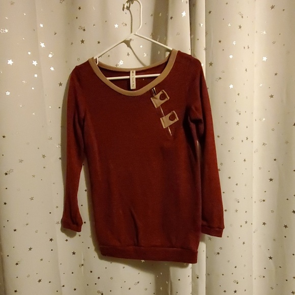 Sweater - Picture 1 of 4